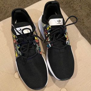 Addidas shoes size 4.5 black multicolor